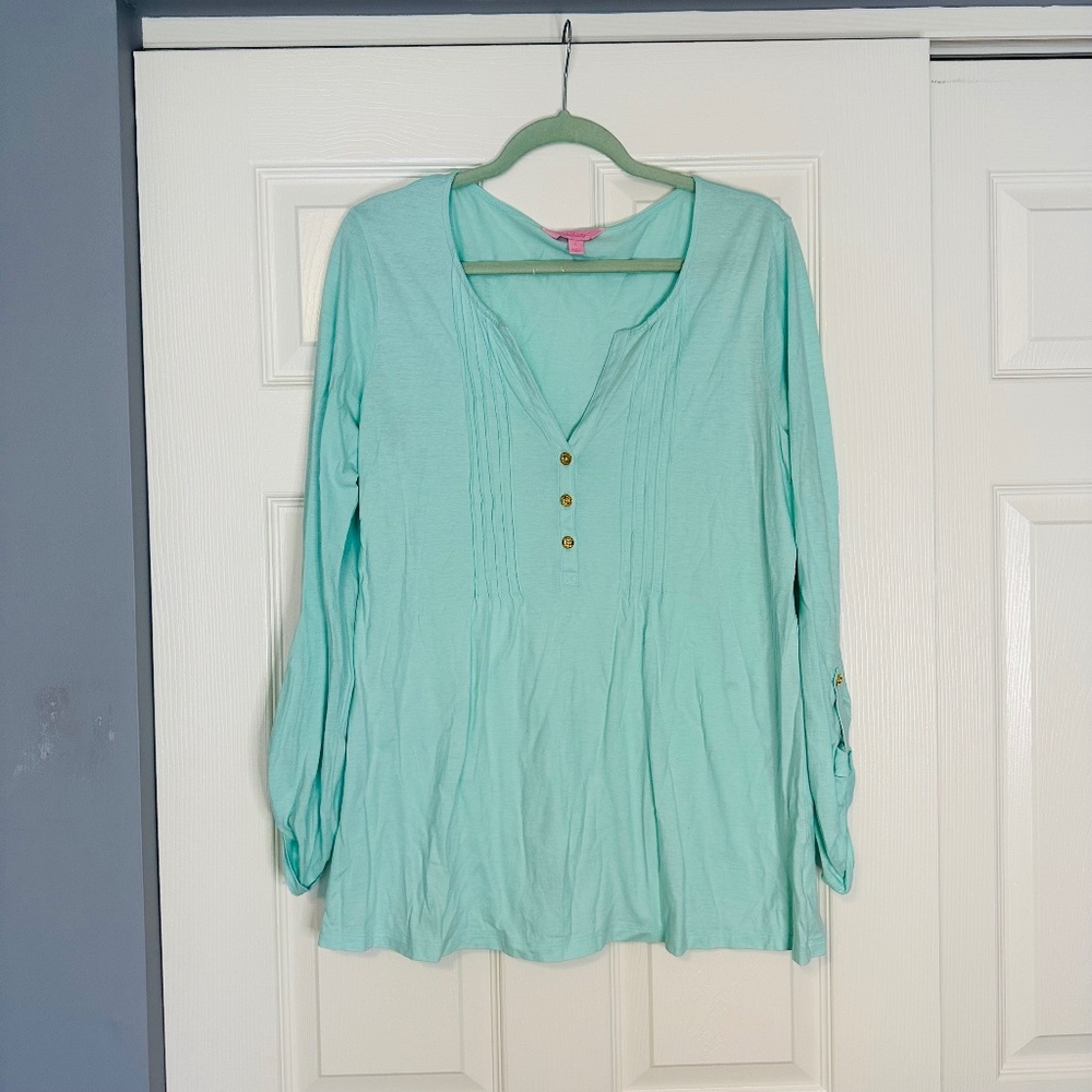 Lilly Pulitzer Mint Green Pintuck Roll Tab Sleeve Henley Knit Top, size Large.